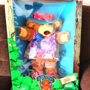 NOS 1986 FURSKINS Hattie Furskin Xavier Roberts Coleco - 22 in. Tall Bear Doll, New opened box Furskins Pie contest, country plush bear