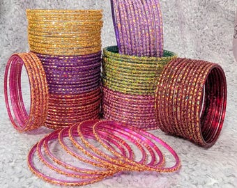 Maat 2-6 Klein - Glazen armbanden: transparante basis met holografisch goud, microkralen, glitter - 12 stuks (1 dozijn) - Indiase armbandenset - t500