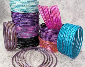 Taille 2-12 XL - Bracelets joncs en VERRE : base peinte avec paillettes colorées - 12 pièces 1 douzaine - Ensemble de bracelets indiens - r700