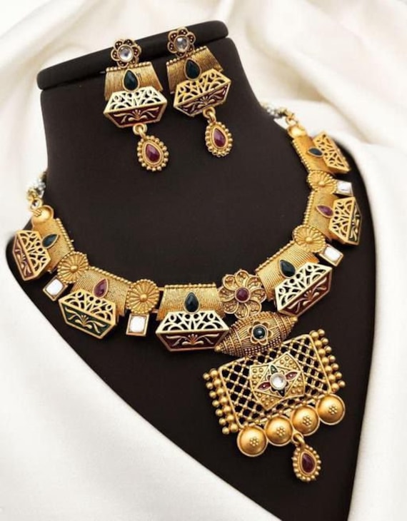 Heavy Gold Matte Finish Necklace Indian Jewelry/ Handmade Necklace With  Earrings Set/ Ethnic Jewelry/ Wedding Jewelry/ Trending Necklace Set