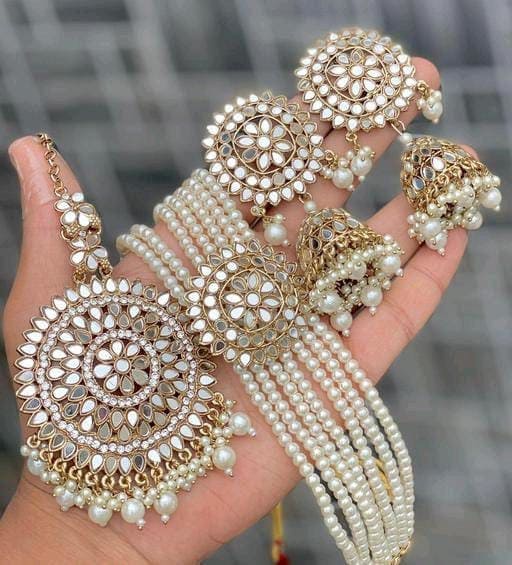 Jadau Mirror Glass Pearls Matte Exclusive Premium Choker With Big