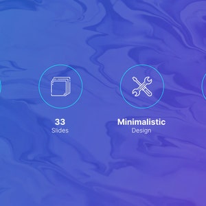 Op de afbeelding: Een abstracte blauwe en paarse achtergrond met vier witte pictogrammen en tekst. De pictogrammen stellen een beeldverhouding van 16:9, 33 dia's, een moersleutel en een schroevendraaier en een hand met meerdere verbindingen voor. De tekst luidt "16:9 Diaformaat", "33 Dia's", "Minimalistisch Ontwerp" en "Bewerkbare Aanpasbaarheid".