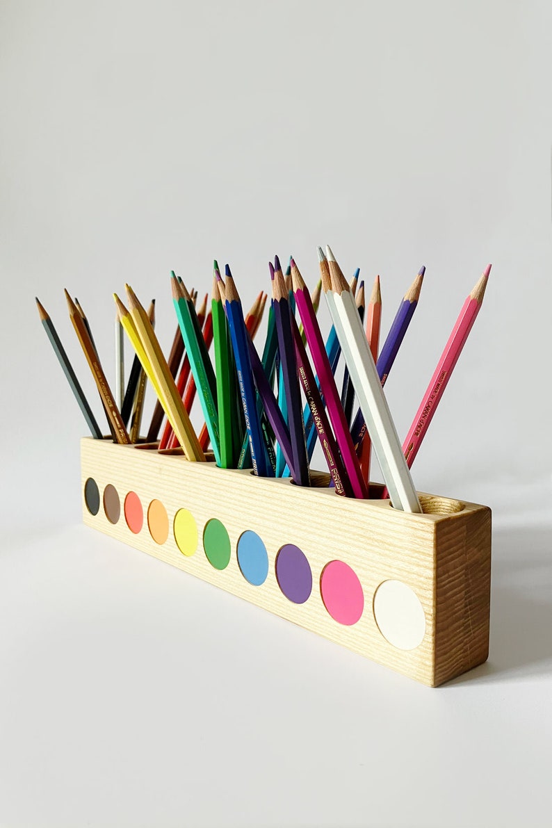 Montessori pencil holder, front right view.