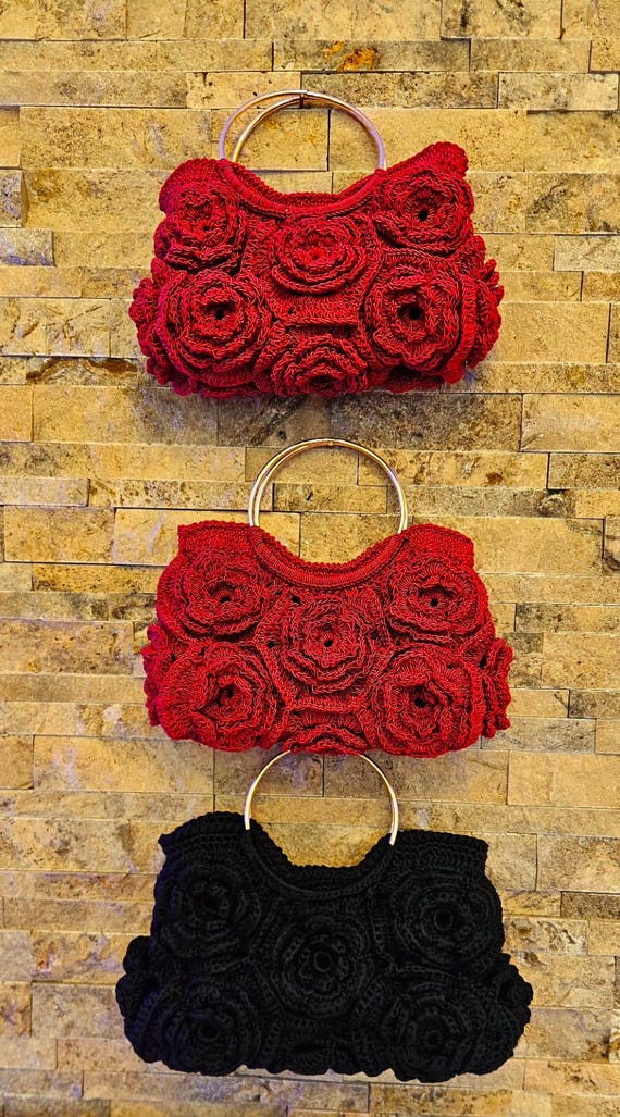 Handmade Black Crochet Rose Bag: Floral Purse With Metal  display picture 3