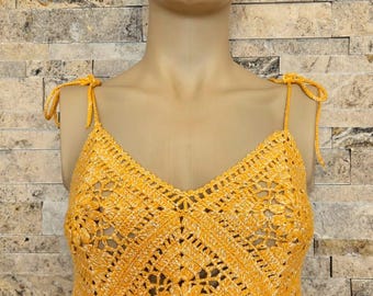 Handmade Crochet Crop Top – Boho Summer Knitwear – Festival Outfit – Beachwear – Custom Color Halter Top