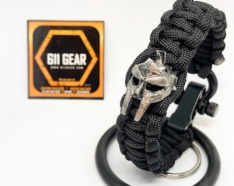Gladiator Helmet Pewter Bead Paracord Bracelet - Black Paracord