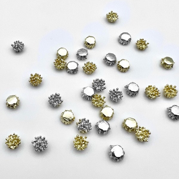 20 pièces - Fleur en or jaune vif/plaqué rhodium, Perles d'étamines de fleur, Centre de la fleur en métal, Apprêts de bijoux, breloques, composant, approvisionnement