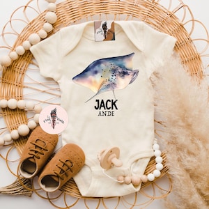 Personalized stingray bodysuit, custom stingray baby shower gift, stingray baby, stingray shirt, stingray pregnancy announcement