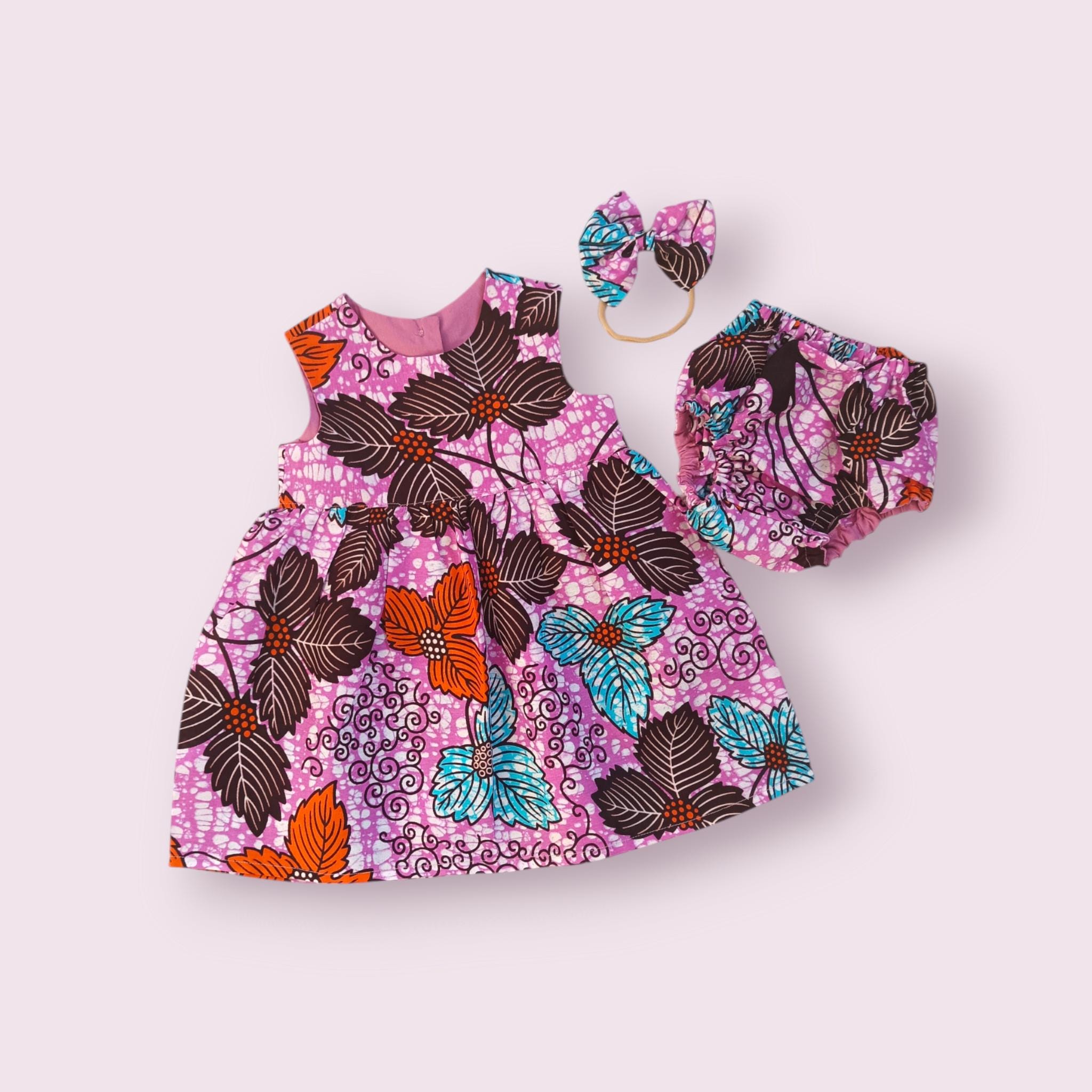 Robe de bébé africain France