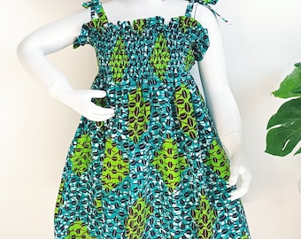 Robe été en tissu wax africain avec un bandeau pour tailles 1-10 ans