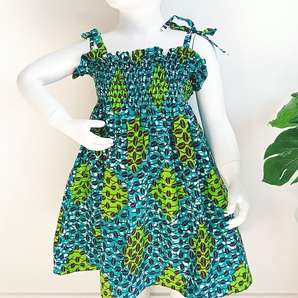 Robe été en tissu wax africain avec un bandeau pour tailles 1-10 ans