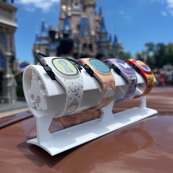 Disney MagicBand+ & Charger Display Stand