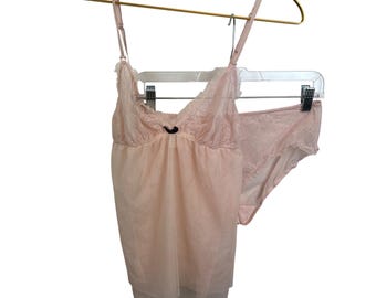 Vintage NWOT coquette lingerie roze kanten mesh babydoll hemdje nylon set groot