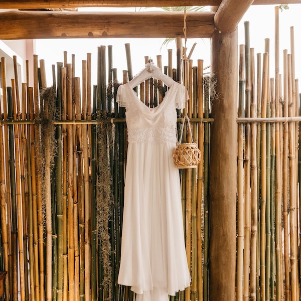 White Stretch Lace Wedding Dress