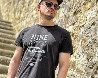 カスタムカーグラフィックTシャツ：パーソナライズされた自動車ポートレートTシャツ