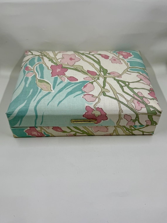 Vintage Avon Floral Garden Jewelry Box