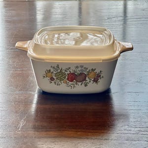 Vintage Corning Ware Spice of Life Petite Casserole (2 3/4 cup)