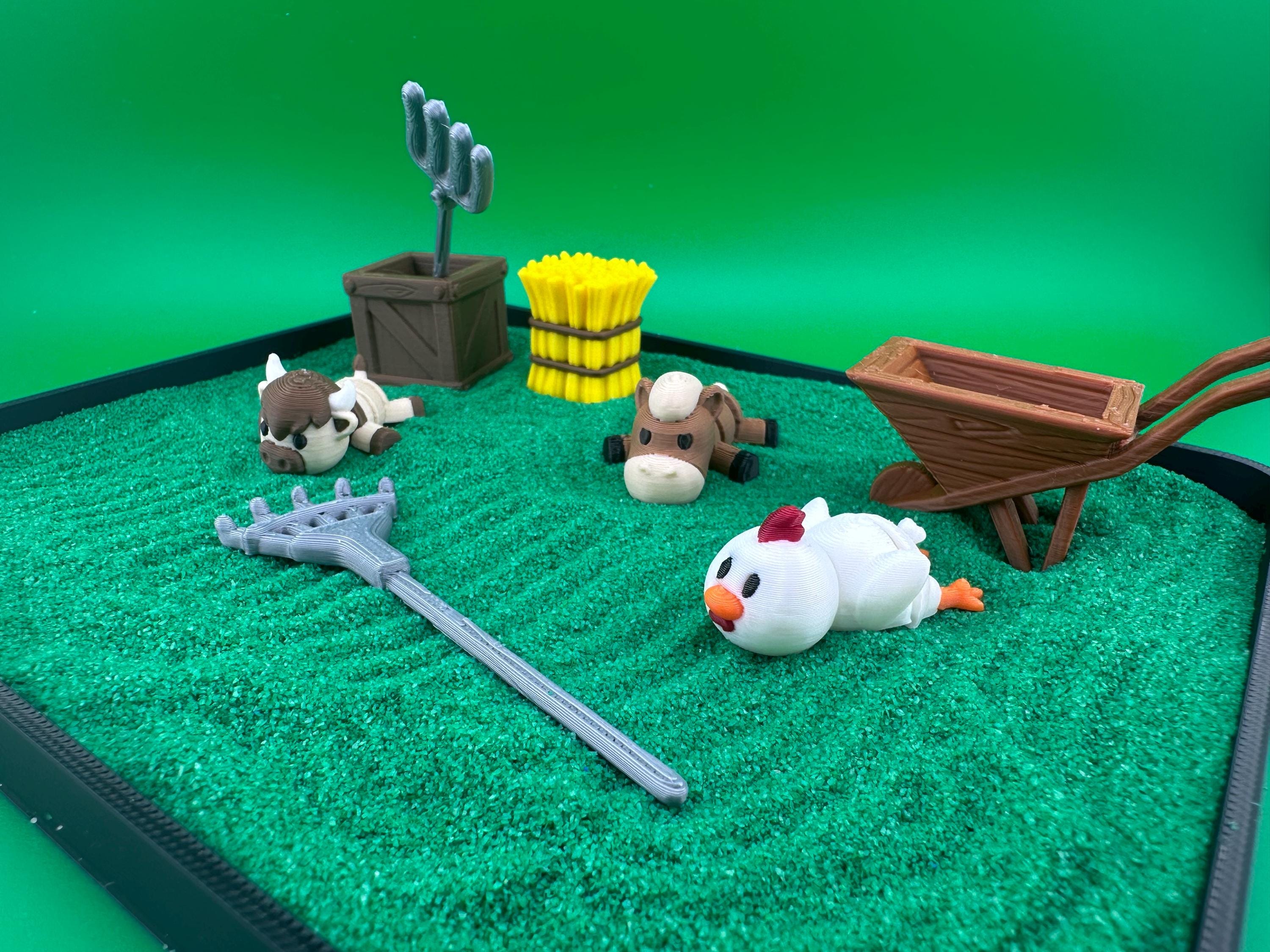Farm Themed Zen Garden Set for Desk With Animals Tools and