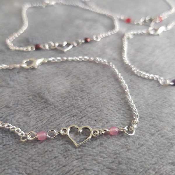Dainty Valentine's Heart Chain Bracelet that comes in Red, Pink, Purple or Deep Metallic Red