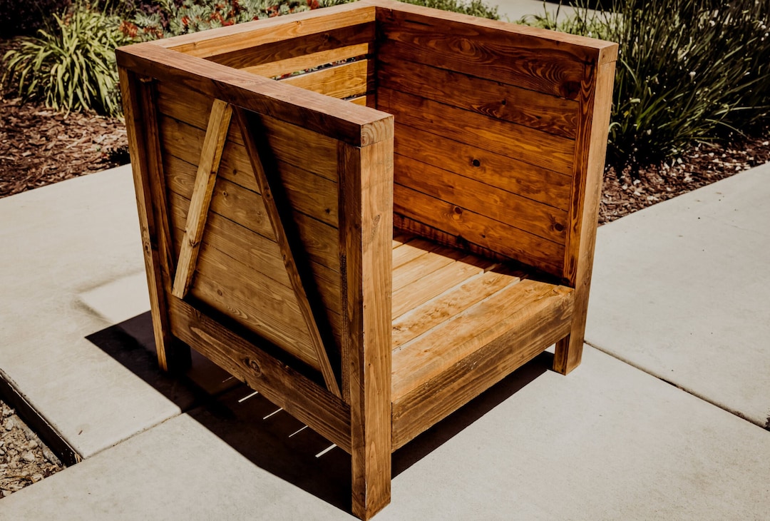 Modern Outdoor Lounge Chair, Add Your Own Cushions for Customized