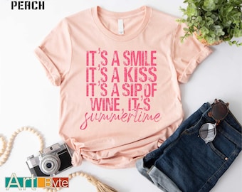 Chemise d'été C'est un sourire baiser une gorgée de vin, chemise Good Vibes, chemise dicton positif, chemise de vacances, chemise d'été, chemise Adventure Time