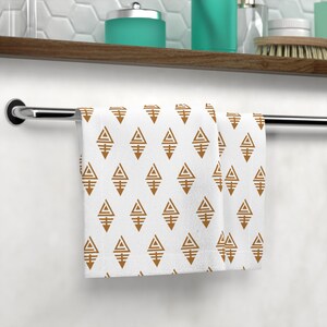 Face Towel, Classy Geometric White and Goldish Yellow Design, Elegant Washcloth, Modern Hand Towel, Bathroom Decor, Luxury Face Cloth