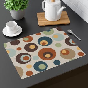 Cute Placemat, Retro Mod Circle Design, Colorful Table Mat, Mid Century Modern Style, Funky Dining Place Mat, Kitchen Decor, Table Setting