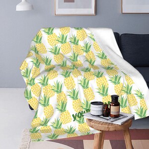 Pineapple Custom Name Blanket, Pineapple Throw Blanket, Pineapples Fleece Blanket, fruit Cozy Blanket, Pineapple pattern Blanket