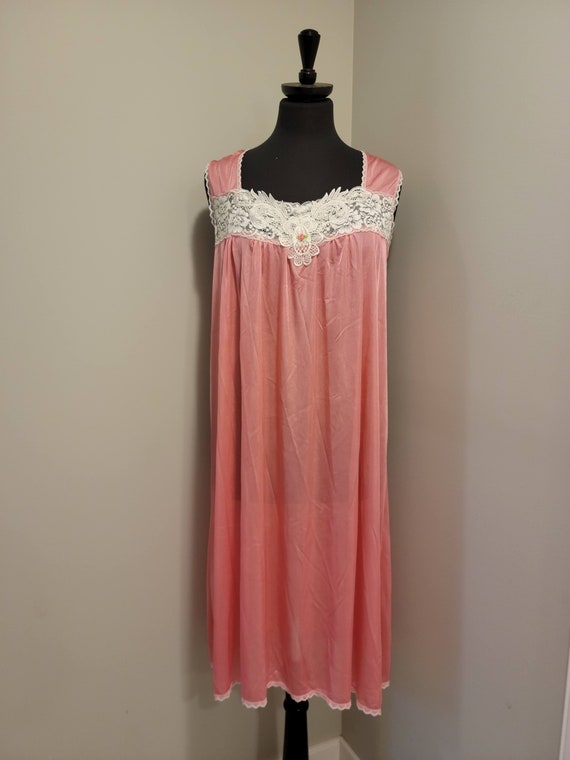 Vintage 1980s Paragon Plus Size Pink Night Gown w… - image 2