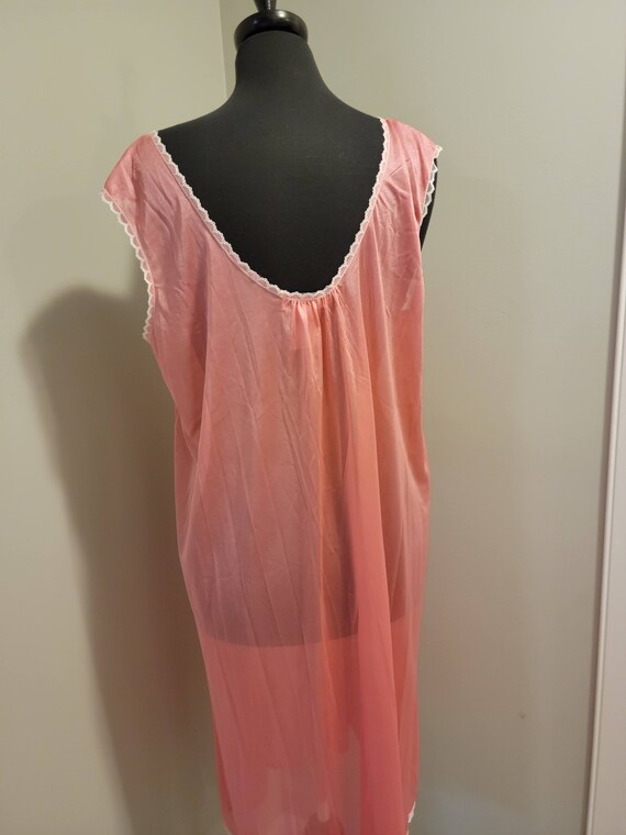 Vintage 1980s Paragon Plus Size Pink Night Gown w… - image 3