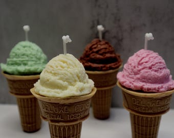 Ice Cream Cone Scented Candle – Sweet Vanilla & Waffle Cone Aroma, Handmade Natural Wax, Cozy Home Décor or Gift