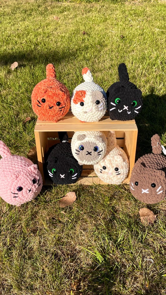 Chunky Loaf Cat | Customize your own cat