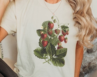 Vintage Strawberry Botanical Shirt, Cottagecore Aesthetic T-Shirt, Soft Comfort Colors Tee, Wild Strawberries T Shirt, Gardening Shirt Gift