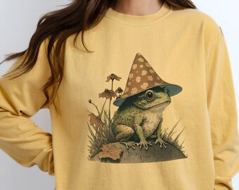 Cottage Core Frog Shirt, Frog T Shirt, Frog Sweater, Dark Academia Aesthetic Tee, Long Sleeve TShirt, Oversized & Plus Sizes Available