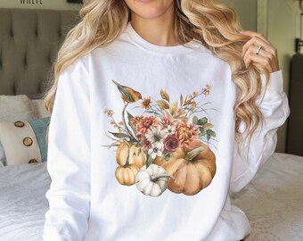 Pumpkin Bird Sweatshirt, Bird Shirt, Pumpkin Shirt, Flower Shirt, Fall Shirt, Autumn Shirt, Nature Shirt, Nature Sweatshirt, Gift For Her