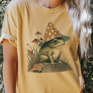 Frog Wizard Comfort Colors® T-Shirt, Whimsical Nature Tee, Goblincore TShirt, Cottage Core Aesthetic Shirt, Witchy Witchcore Shirt