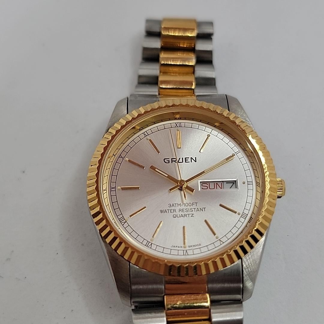 Men's Gruen Quartz 219-2105 Day&date Indicator 36mm Fits up to 7.5