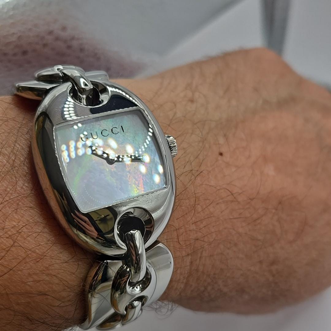 Ladies Gucci 121.3 Stainless Steel Mother of Pearl Dial With Box