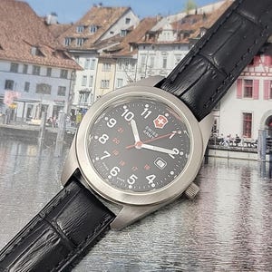 Swiss Army Victorinox  241084 New Band & Battery 34mm Fits Up To 8.75" Chic
