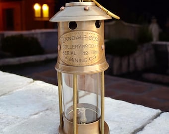 Vintage Laterne aus massivem Messing Antike Original Maritime Lampen & Beleuchtung