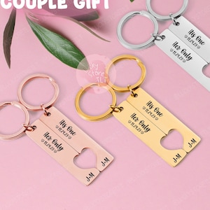 Couple Keychain Set Heart, Personalised 2 Pcs Matching Couple Keyring, Gift for Him Her, Valentine&#39;s Day Gift, Anniversary gift for NewlyWed