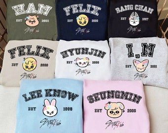 Stray Kids World Tour 2023 Shirt, Bang Chan Sweatshirt ,Stray Kids Member Group Hoodie, SKZOO Characters Sweatshirt,  Han, Changbin, Hyunjin