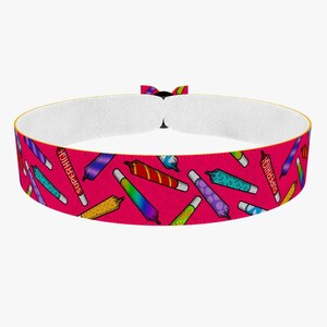 Bunte Tüten pink Stoffarmband – Handgemacht, wasserfest, perfekt für Festivals & Geschenke – Armband – Festival Armband – Hippie Armband