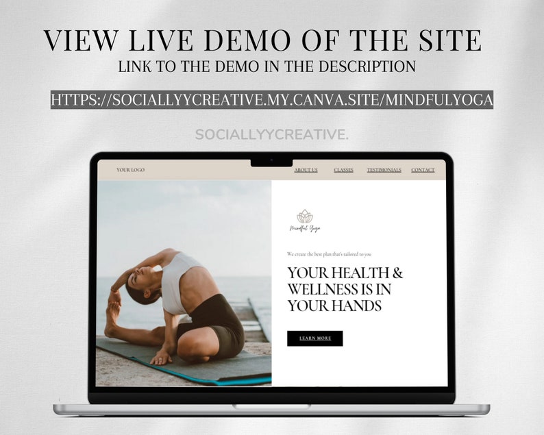 Puede incluir: Un ordenador port&aacute;til que muestra un sitio web para un estudio de yoga. El sitio web presenta una foto de una mujer haciendo yoga en una playa, y el texto "Tu salud y bienestar est&aacute;n en tus manos".