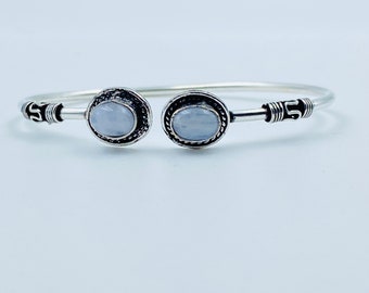 Bracciale in pietra di luna arcobaleno naturale, argento sterling 925, braccialetto fatto a mano per donne, braccialetto energetico, regalo sicuro, braccialetto d'argento