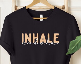 Adem in - Adem uit Shirt: yogaliefhebber cadeau, meditatie-T-shirt