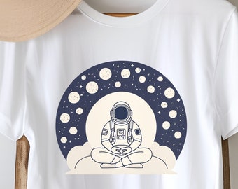 Astronauten-Meditations-Shirt, kosmisches Weltraum-künstlerisches Zen-Shirt, Weltraum-Shirt, Weltraum-Yoga-Geschenk-Shirt, Yoga-Liebhaber-Shirt, cooles Meditations-T-Shirt