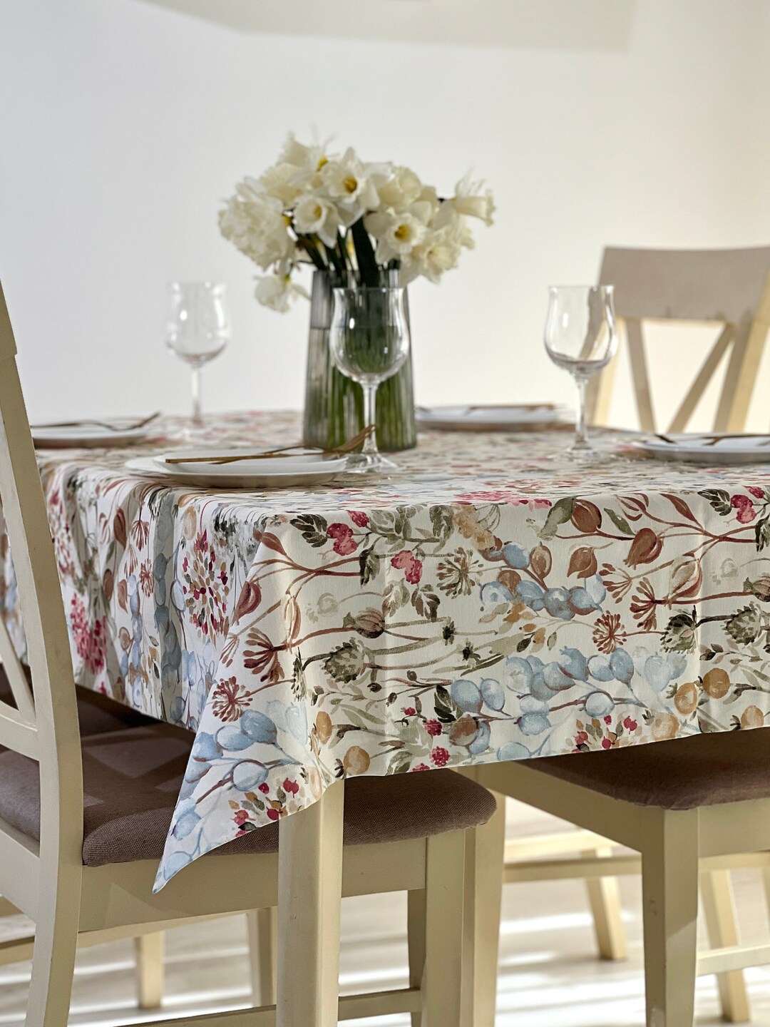 Spring Tablecovers Spring Tablecloth Wildflowers Floral Washable Table Cover for Party ...