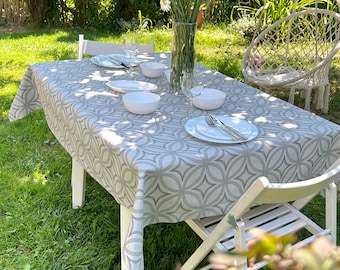 Geometrische Graue Tischdecke: Fleckenabweisende Baumwolle, Abwischbar