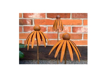 Set of 3 sun hats, rusty garden decoration, flowers, garden stakes, rusty garden decoration, garden rust decoration, rust look